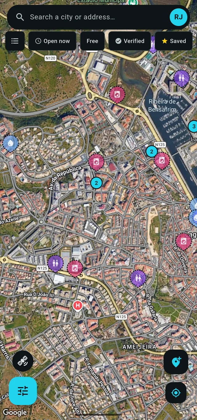 The Fontavio map in satellite view, with the add-place button at the bottom right above the locate button, and the map-style button at the bottom left above the filters.
